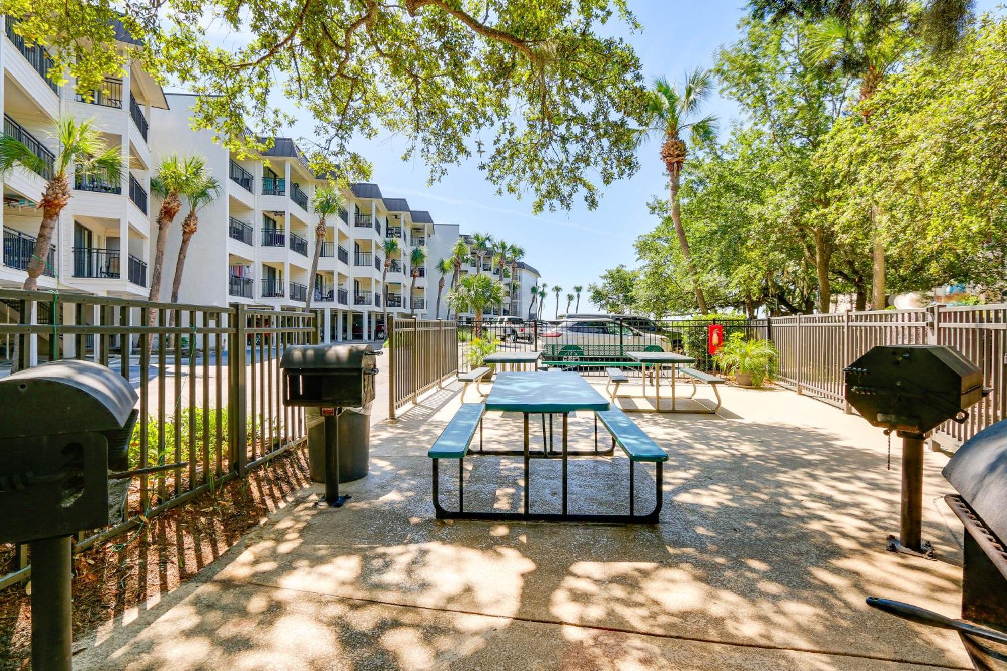 Hilton Head Gem Walk To Coligny Plaza And Beach! Гілтон-Гед-Айленд Екстер'єр фото